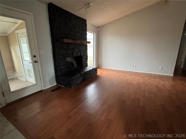 9364 S 89th East Avenue, Tulsa, OK 74133