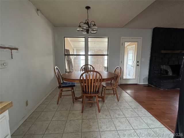 9364 S 89th East Avenue, Tulsa, OK 74133