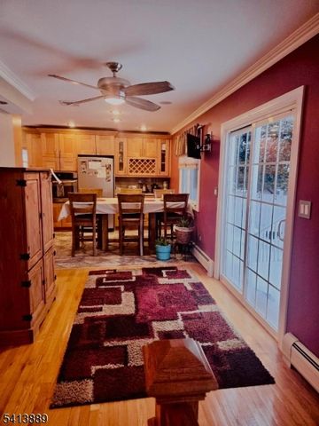 51 Romain Ave, Pompton Lakes Boro, NJ 07442