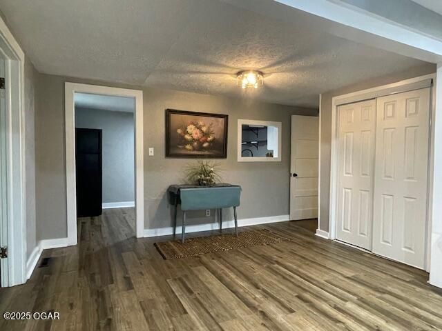 522 N Kentucky Street, Carterville, MO 64835