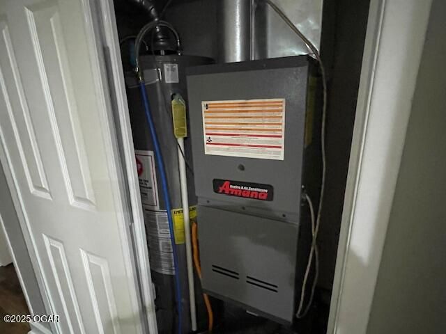 522 N Kentucky Street, Carterville, MO 64835