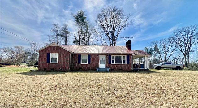 5528 Elkin Highway, North Wilkesboro, NC 28659