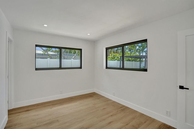669 SW 3rd Street, Boca Raton, FL 33486