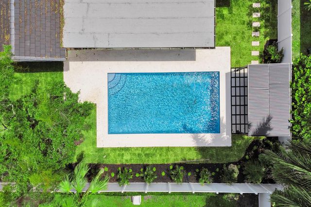 669 SW 3rd Street, Boca Raton, FL 33486