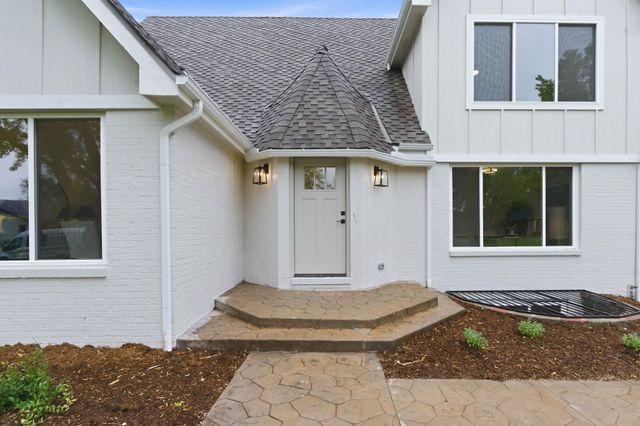 14603 E Willowbend Ct, Wichita, KS 67230