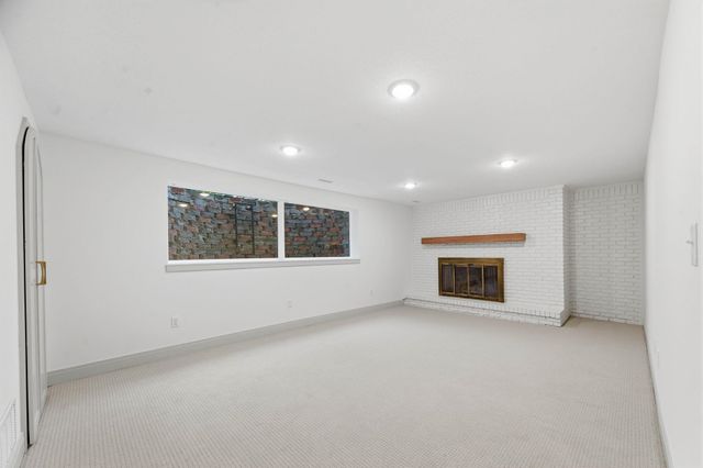 14603 E Willowbend Ct, Wichita, KS 67230
