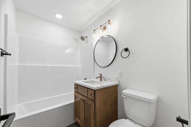 14603 E Willowbend Ct, Wichita, KS 67230