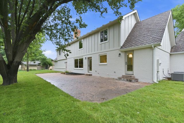 14603 E Willowbend Ct, Wichita, KS 67230