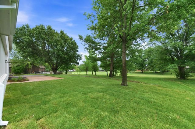 14603 E Willowbend Ct, Wichita, KS 67230