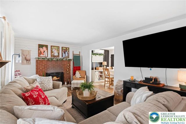 30 Parker Mews, Penn Forest Twp, PA 18210