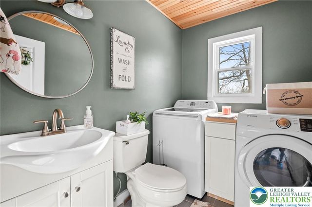 30 Parker Mews, Penn Forest Twp, PA 18210