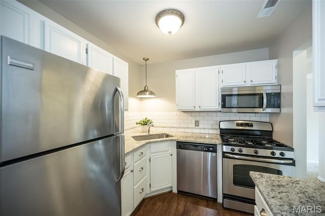 1445 Whispering Creek Drive E, Ballwin, MO 63021