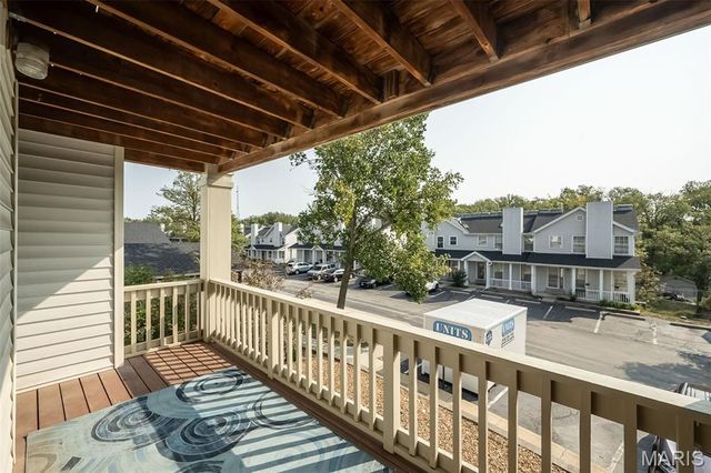 1445 Whispering Creek Drive E, Ballwin, MO 63021