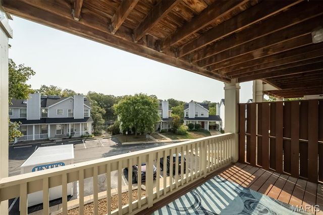 1445 Whispering Creek Drive E, Ballwin, MO 63021
