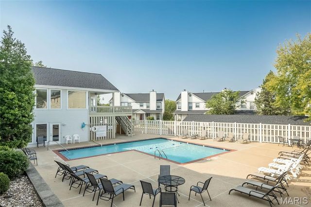 1445 Whispering Creek Drive E, Ballwin, MO 63021