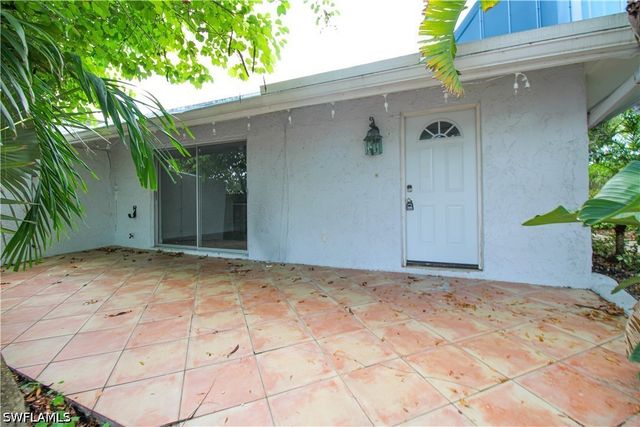 1331 Chesapeake AVE 4, Naples, FL 34102