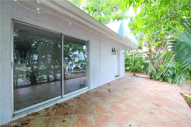 1331 Chesapeake AVE 4, Naples, FL 34102