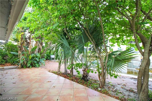 1331 Chesapeake AVE 4, Naples, FL 34102