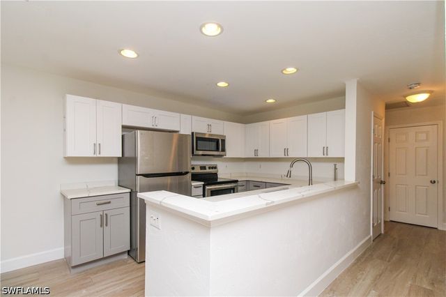 1331 Chesapeake AVE 4, Naples, FL 34102