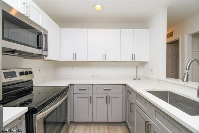 1331 Chesapeake AVE 4, Naples, FL 34102