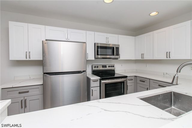 1331 Chesapeake AVE 4, Naples, FL 34102