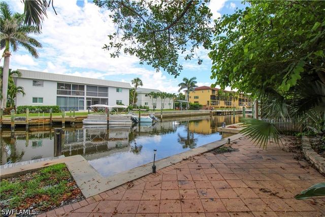1331 Chesapeake AVE 4, Naples, FL 34102