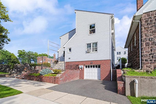 602 Studio Road, Ridgefield, NJ 07657