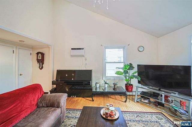 602 Studio Road, Ridgefield, NJ 07657