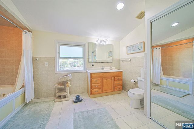 602 Studio Road, Ridgefield, NJ 07657