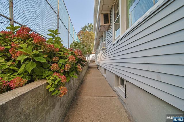 602 Studio Road, Ridgefield, NJ 07657