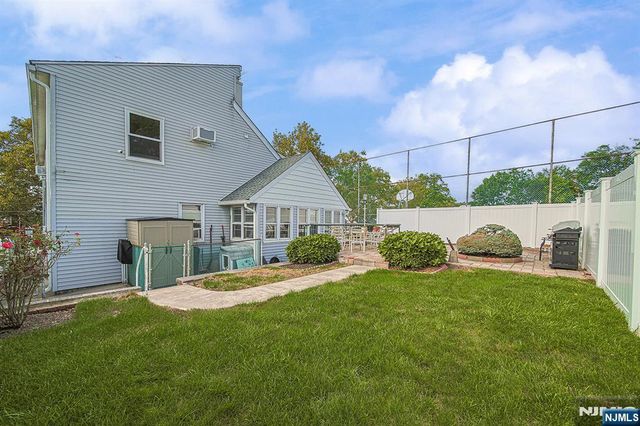 602 Studio Road, Ridgefield, NJ 07657