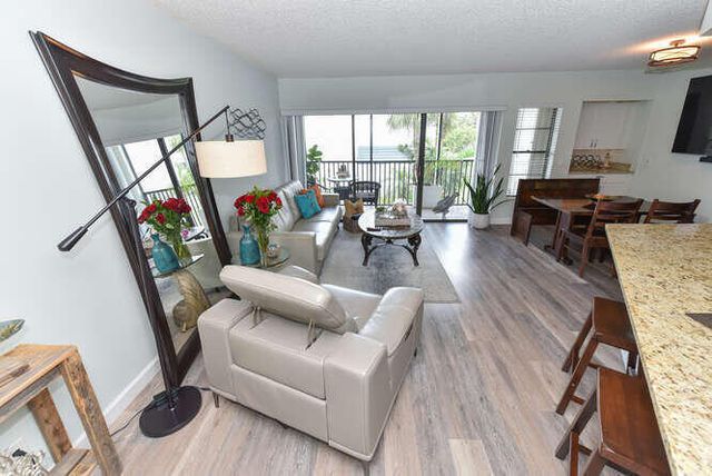 1605 S US HIGHWAY 1 205V1, Jupiter, FL 33477
