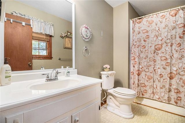 191 Hearthstone S Drive, Newnan, GA 30263