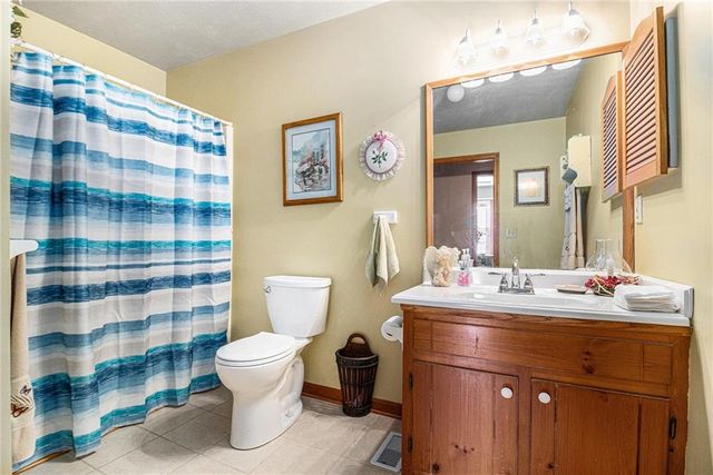 191 Hearthstone S Drive, Newnan, GA 30263