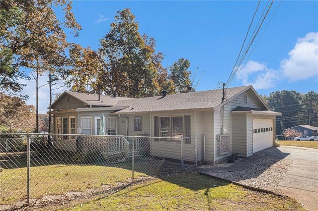 191 Hearthstone S Drive, Newnan, GA 30263