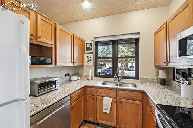 510 Autumn Crest Circle A, Colorado Springs, CO 80919