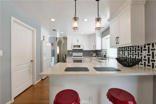17333 San Jose Street 102, Granada Hills, CA 91344