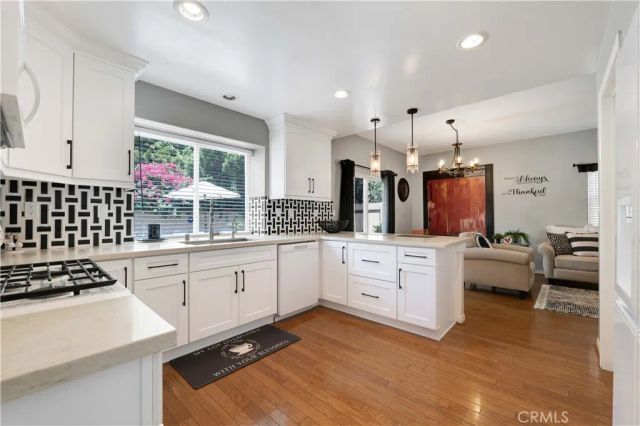 17333 San Jose Street 102, Granada Hills, CA 91344