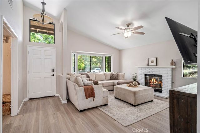 3137 W Avenue J6, Lancaster, CA 93536