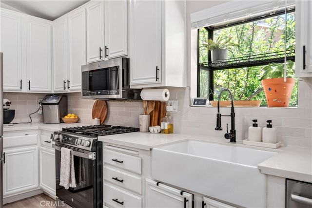 3137 W Avenue J6, Lancaster, CA 93536