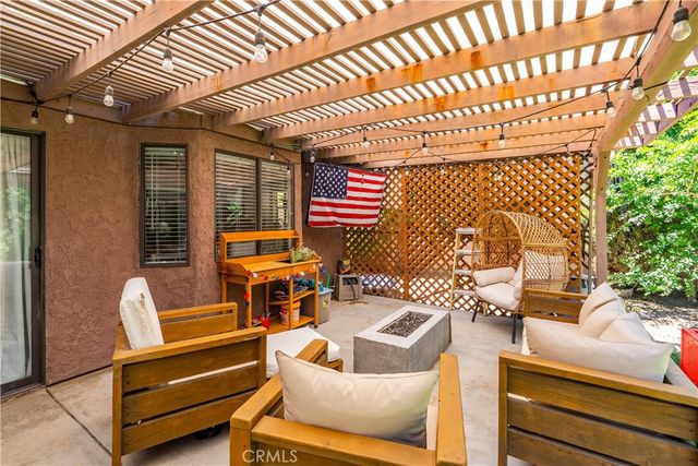 3137 W Avenue J6, Lancaster, CA 93536
