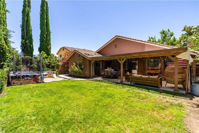 3137 W Avenue J6, Lancaster, CA 93536