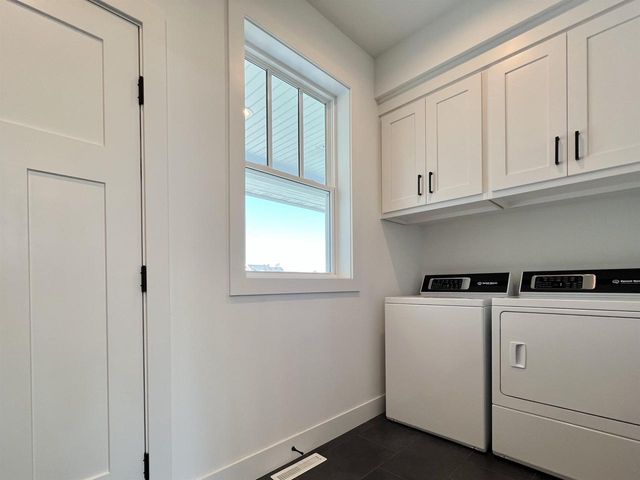 6624 Covered Bridge Trail, Sun Prairie, WI 53590