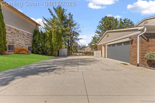 69534 Brookhill Drive, Bruce, MI 48065