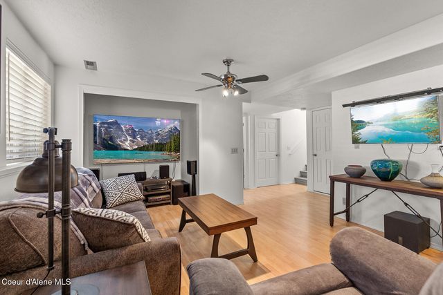 8178 N Coolin DR, Hayden, ID 83835