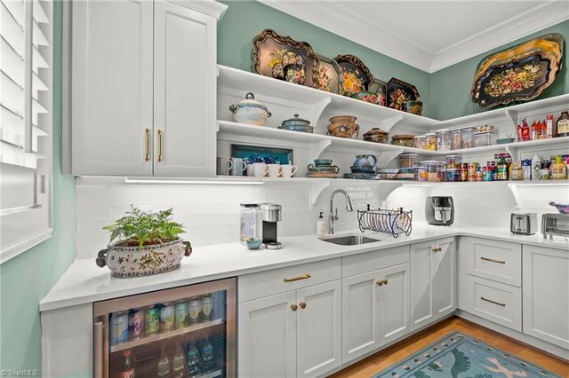 8111 Falcon Trail, Oak Ridge, NC 27310
