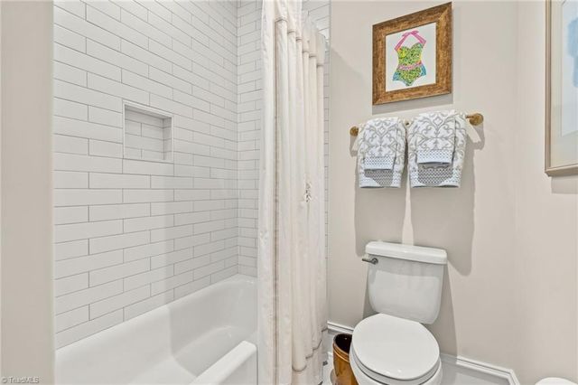 8111 Falcon Trail, Oak Ridge, NC 27310