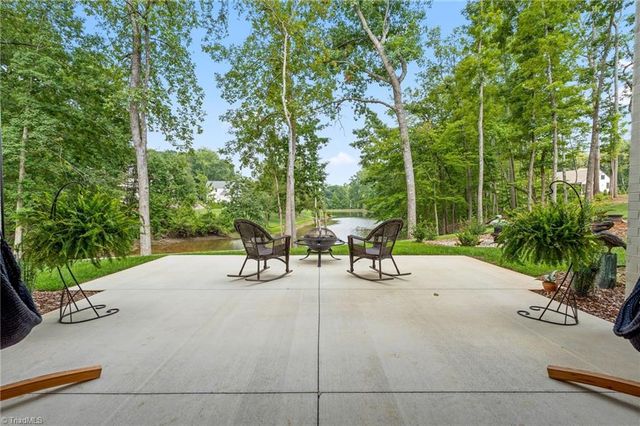 8111 Falcon Trail, Oak Ridge, NC 27310