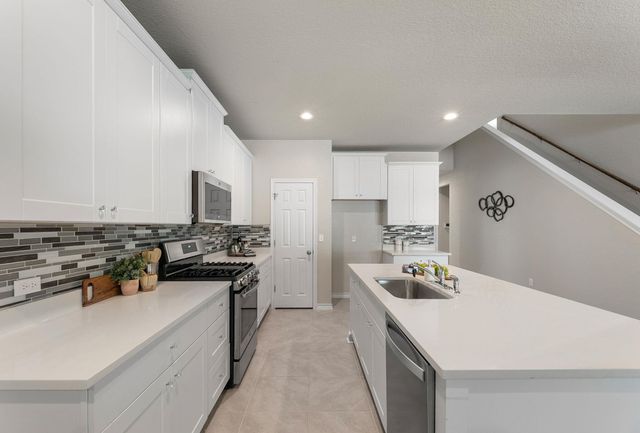10900 Mickelson DR, Austin, TX 78747