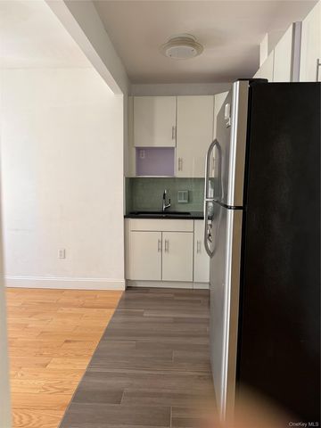 132-30 Sanford Avenue 4AF, Flushing, NY 11355